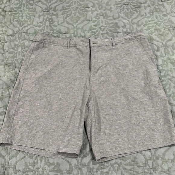 Gray golf shorts 40 - Picture 1 of 4